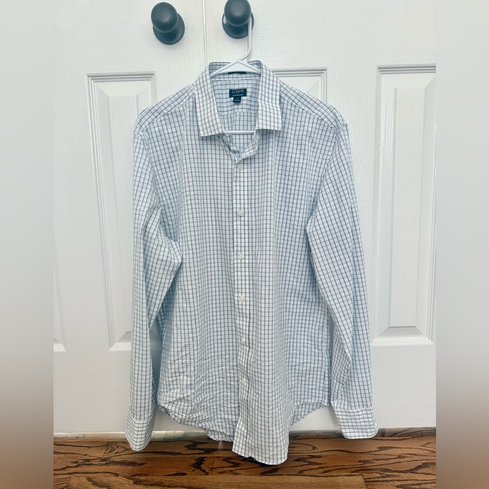 J.Crew Men’s Performance Slim Long Sleeve Button Down Shirt - size L